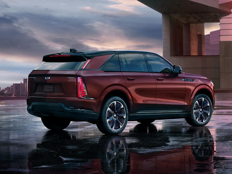 my26-escalade-iq-features-advanced-driver-automatic-lane-change