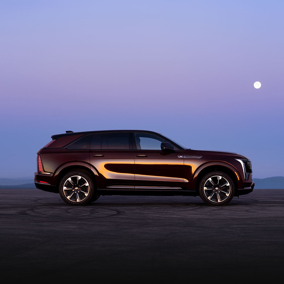 my26-escalade-iq-features-safety-intro-s