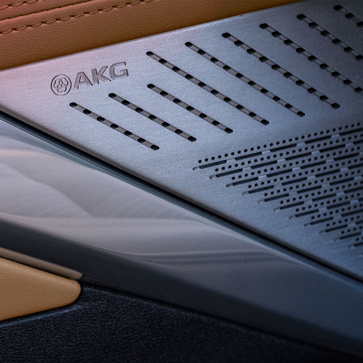 my25-escalade-iq-gallery-all-interior-speaker-detail.jpg