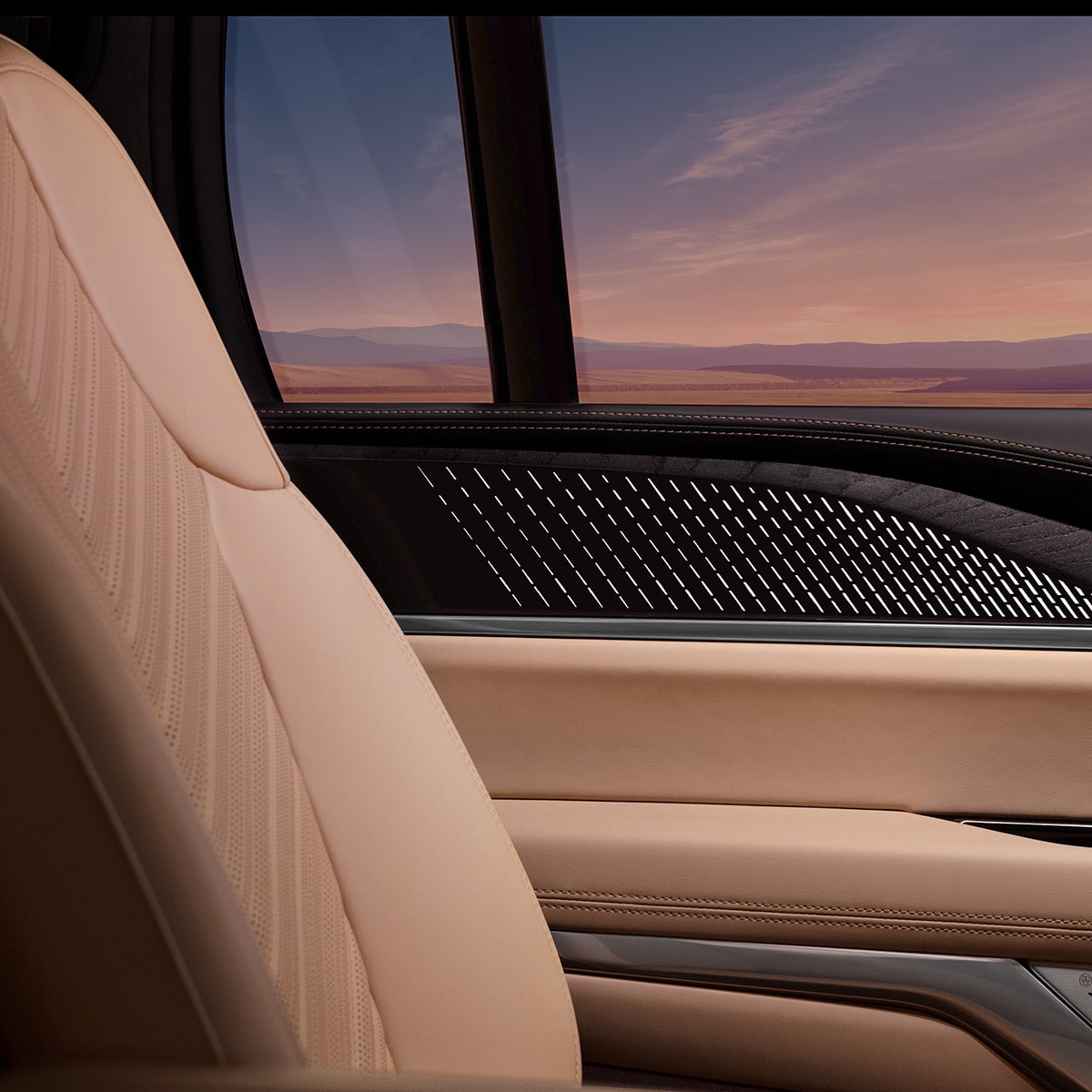 my25-escalade-iq-interior-page-grid-8.jpg