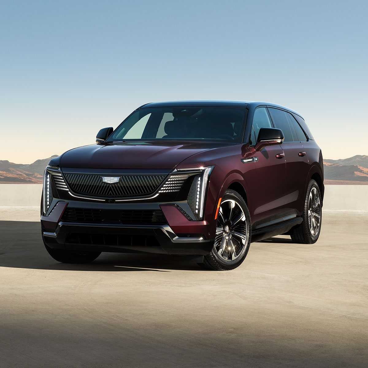 my26-escalade-iq-gallery-grid-exterior-front-drivers-side.jpg