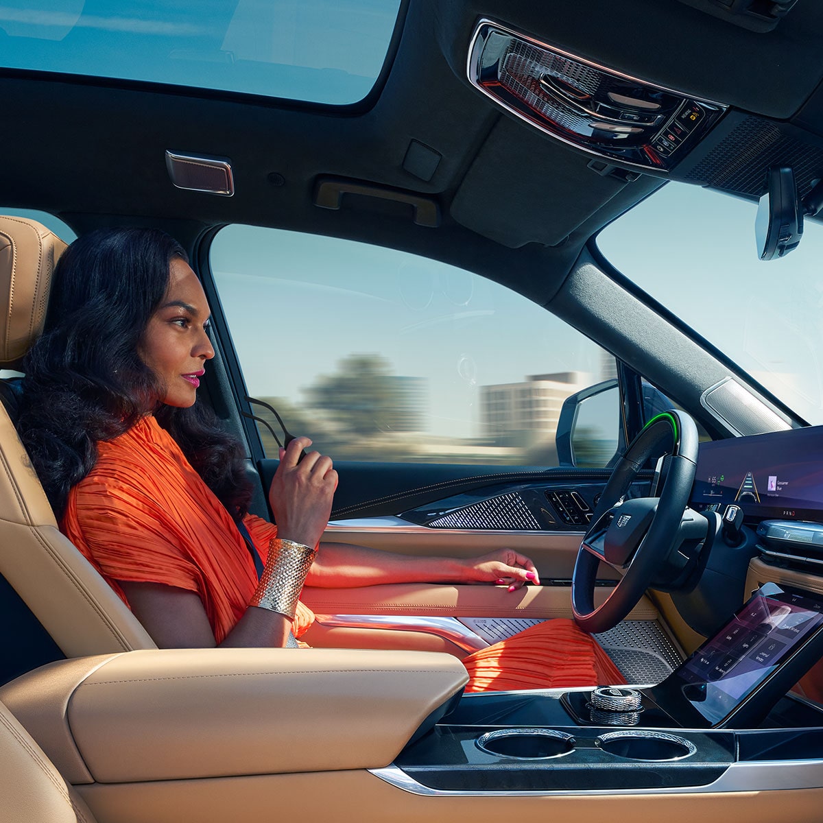 my25-escalade-iq-mov-super-cruise-motortrend-award