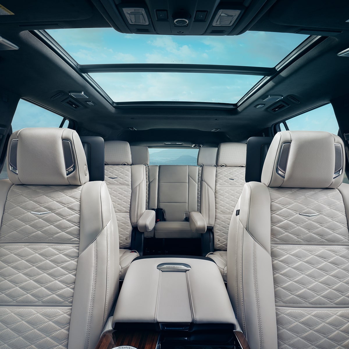 my25-escalade-gallery-interior-grid-seating.jpg
