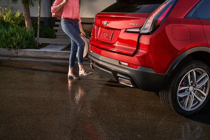 HANDS-FREE POWER LIFTGATE